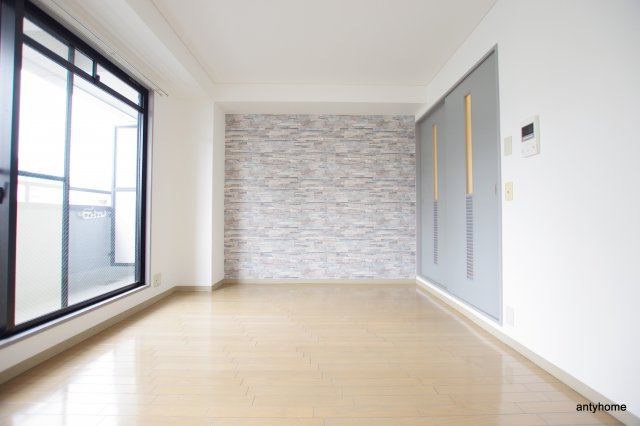 カランドリエ　仲介手数料無料の洋室