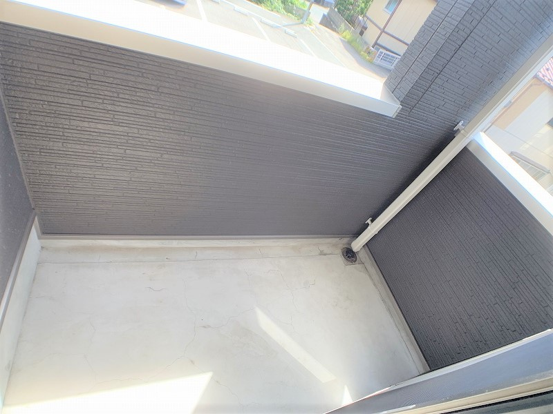 モンステラのバルコニー