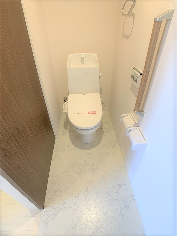 モンステラのトイレ