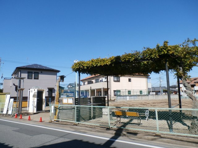 【展望】 | 売地：第２寄木戸分譲1区画 | 接道（町道）の反対側に公園があり、走り回る姿が容易に想像できる環境です！