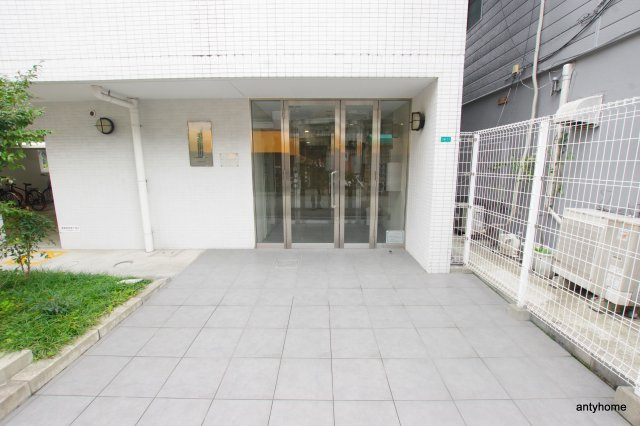 アドバンス新大阪4　仲介手数料無料のエントランス