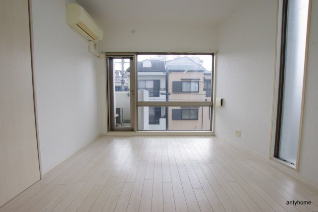 アドバンス新大阪4　仲介手数料無料の洋室
