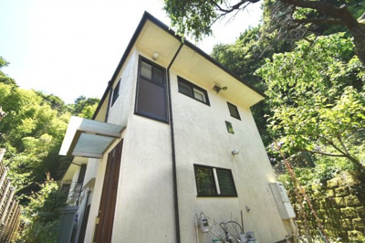 【外観】 | 緑豊かな「鎌倉市長谷５丁目」住宅
