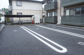 【駐車場】