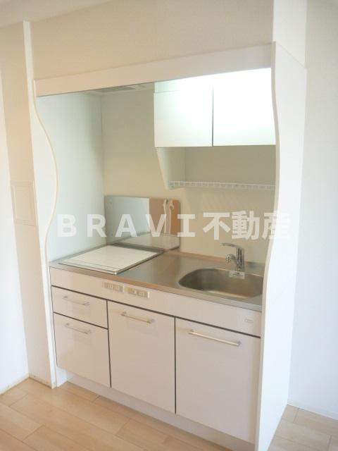 セレニテ上町台　BRAVI不動産のキッチン|【セレニテ上町台】コンパクトなキッチンで掃除もラクラク