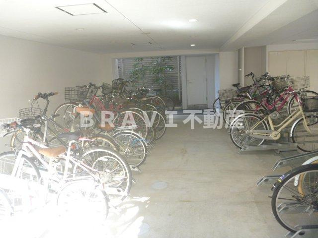セレニテ上町台　BRAVI不動産のその他共用部分|【セレニテ上町台】敷地内駐輪場