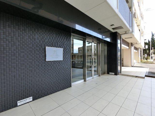 【エントランス】