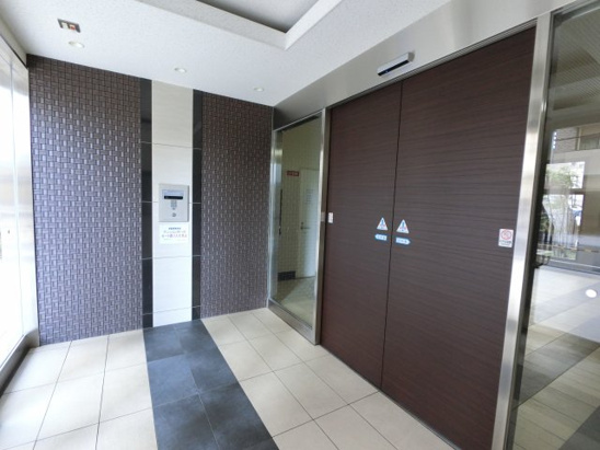 【エントランス】