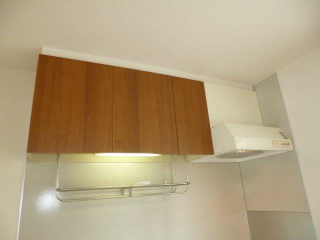 ノーブルパレス大山Ａのキッチン|キッチン上収納
