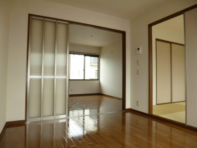 ノーブルパレス大山Ａの洋室