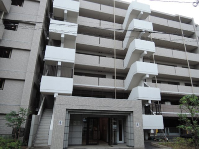 【外観】 | グランイーグル川崎Ⅵ | 7階最上階で三面バルコニーの開放感あるお部屋です。
眺望・夜景が綺麗です。

