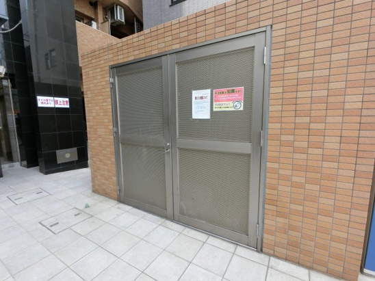 【エントランス】