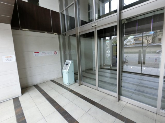 【エントランス】