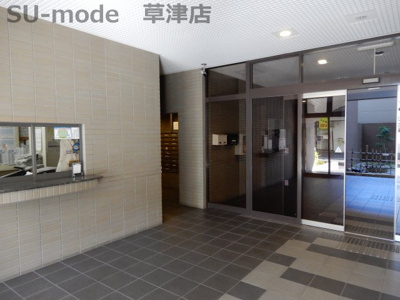 【エントランス】 | ユニハイム草津ユトリオふれあい館