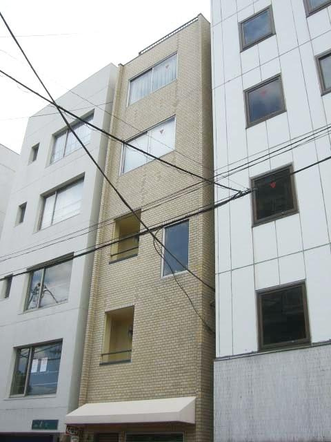 小河原ビルの外観