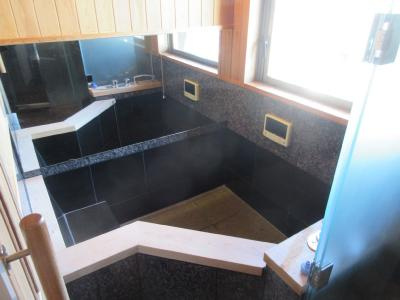 S-FORT二条城前（旧グランエターナ二条城前）の浴室