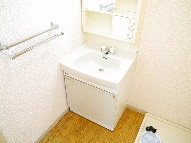 サニーコート観世Aの洗面所|使いやすい洗面所です