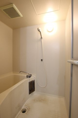 【浴室】 | ロイヤルガーデン長野