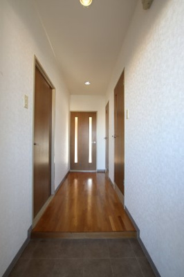 【玄関】 | ロイヤルガーデン長野