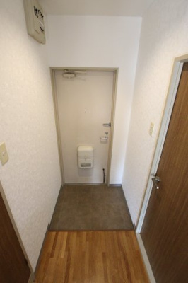 【玄関】 | ロイヤルガーデン長野