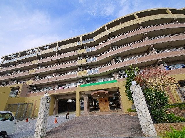 リヴェール富雄　弐番館の外観|外はこのようになっています