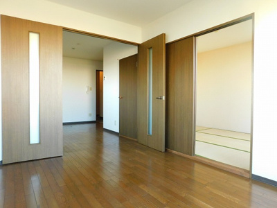 【居間・リビング】 | コンフォート楠 | ※同建物別のお部屋