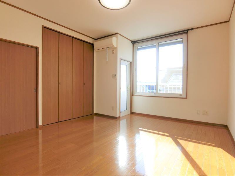 ブリリアントNの居間・リビング