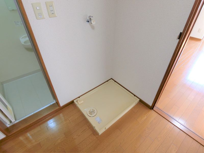 ブリリアントNの洗面所|室内洗濯機置き場