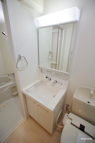 パークヒルズ東三国ヴィジョン　仲介手数料無料の洗面所