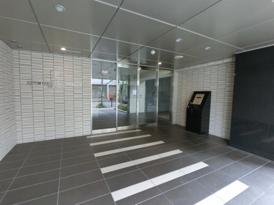 【エントランス】