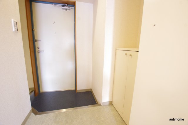 DO-Z　仲介手数料無料の玄関