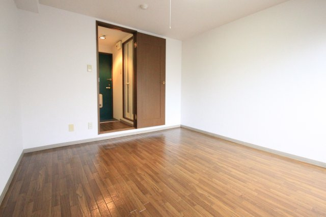 宝持ホワイトハイツ( 近畿大学 一人暮らし )の洋室