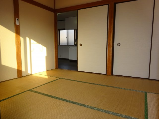 藤ハイツの和室