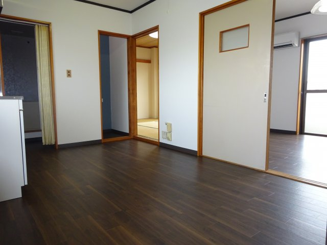 藤ハイツの居間・リビング