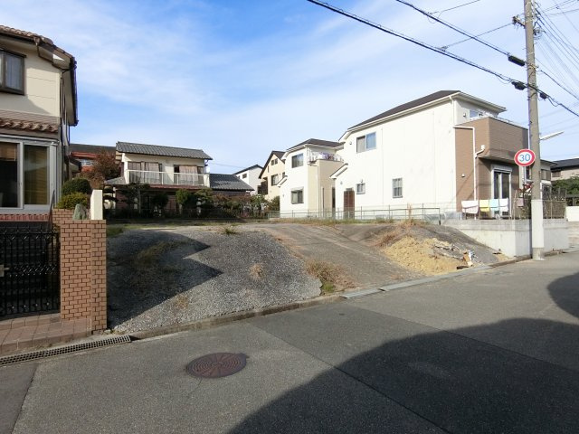 神戸市垂水区学が丘4丁目　2号地の前面道路含む現地写真|これから工事が始まります