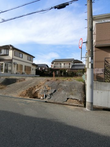 神戸市垂水区学が丘4丁目　1号地の前面道路含む現地写真|これから工事が始まります