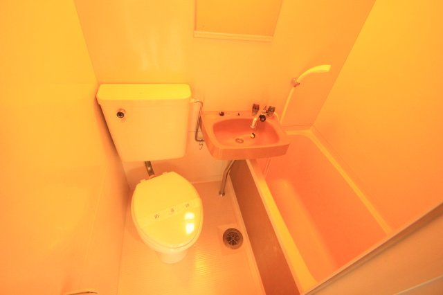 ヴィラージュ近大前 ( 近畿大学 一人暮らし )のトイレ