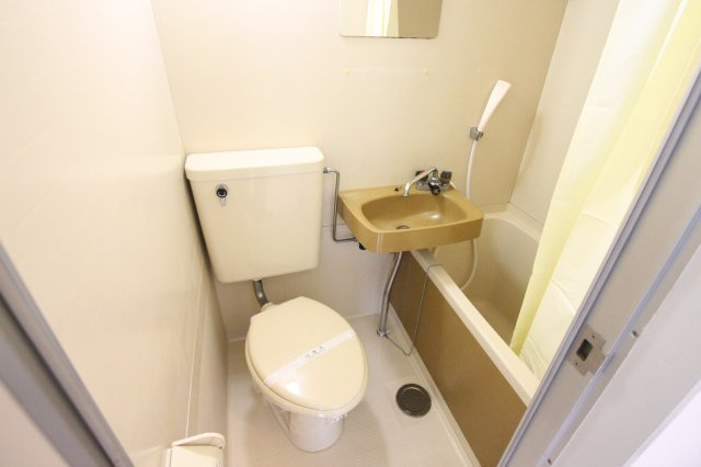 ヴィラージュ近大前 ( 近畿大学 一人暮らし )の浴室