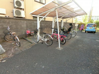 【その他共用部分】 | グランデュールヴィラ | 自転車置き場