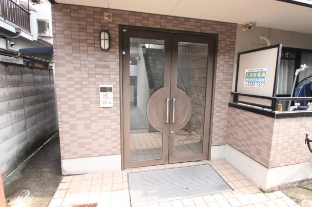 アネックスサンタオ ( 近畿大学 一人暮らし )のエントランス