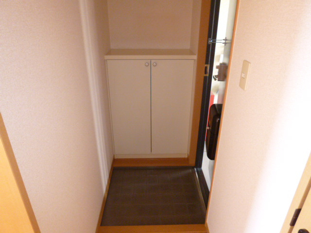 サニープレインＣの玄関