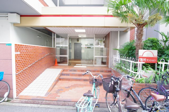 第5田村マンション　仲介手数料無料のエントランス