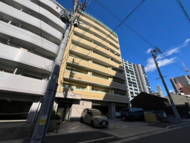 リーベン・イセヤマ