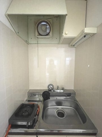 平野町アパートのキッチン