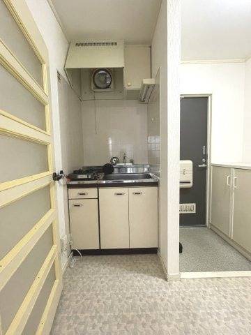 平野町アパートのキッチン