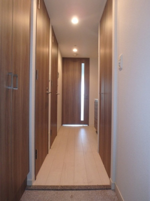 【玄関】 | プレサンス梅田北ザ・ライブ | 玄関廊下