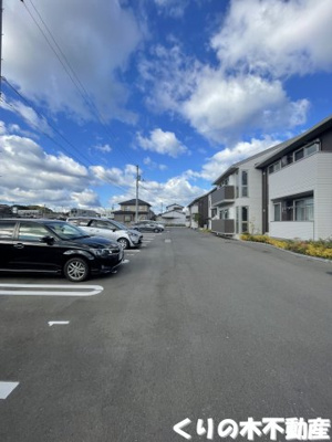 【駐車場】 | グレイスコスモス B棟 | 駐車場完備です