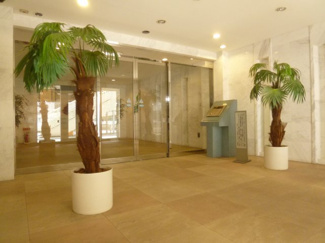 【エントランス】