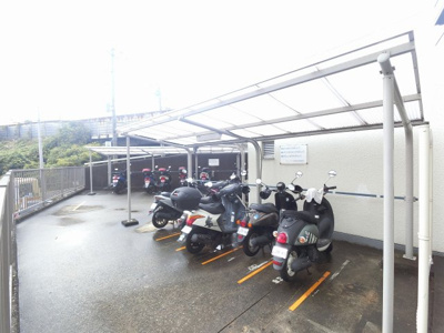 【その他共用部分】 | サニーハイツ新横浜 | バイク置場