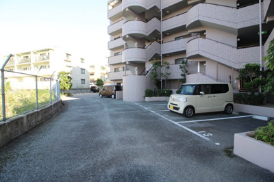 【駐車場】 | スプリングヒルズⅢ